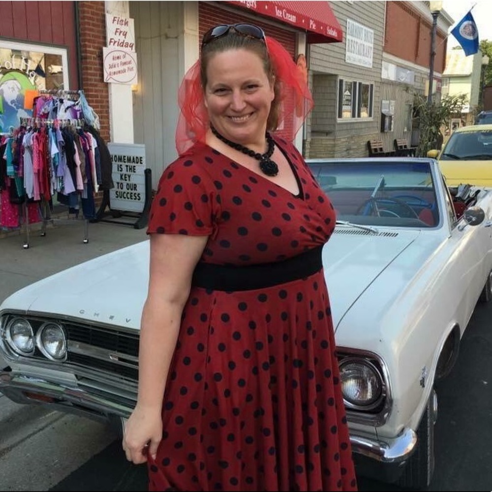 Meet your Posher, Becky